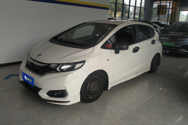 Honda Fit 2018 года выпуска