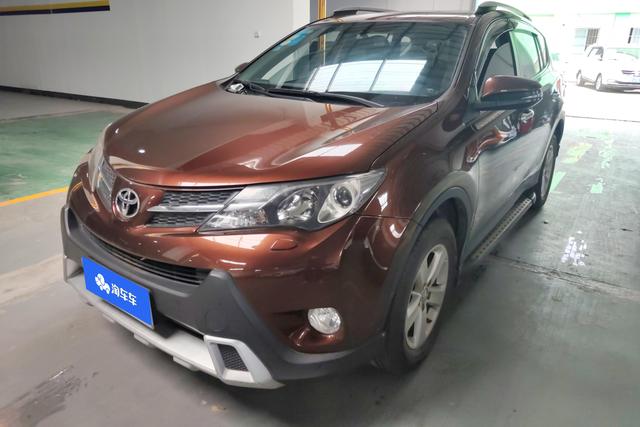Toyota RAV 4 2013 года выпуска