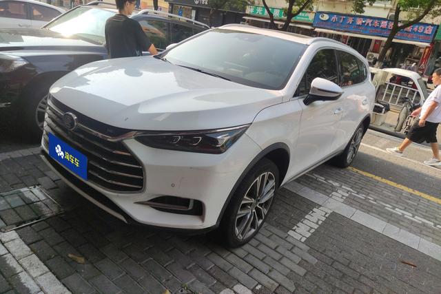 BYD Tang 2019 года выпуска