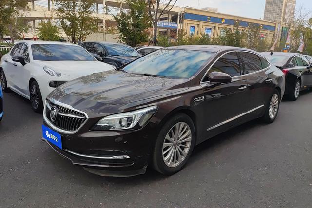 Buick LaCrosse 2016 года выпуска