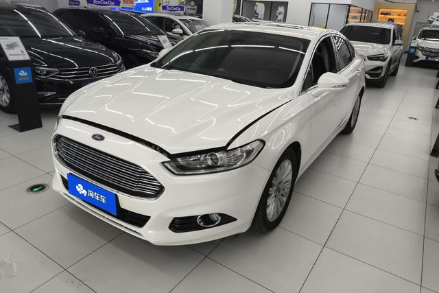 Ford Mondeo 2013 года выпуска