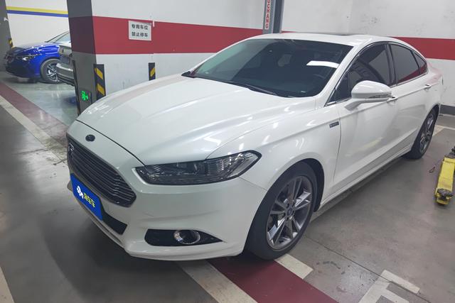 Ford Mondeo 2013 года выпуска