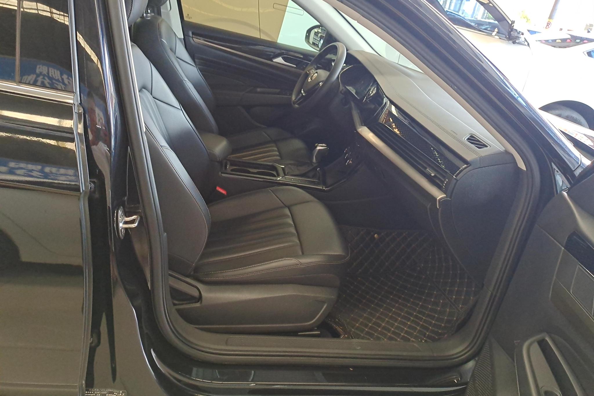 Volkswagen Passat id 4438409 из Китая 17