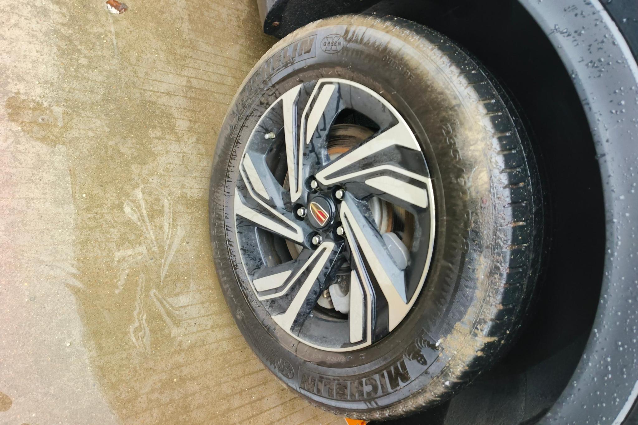Hongqi HS5 2022 2.0T