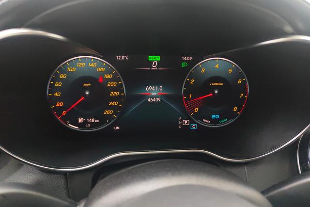 Mercedes Benz C-Class 2020 — фото 13