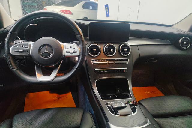 Mercedes Benz C-Class 2020 — фото 11