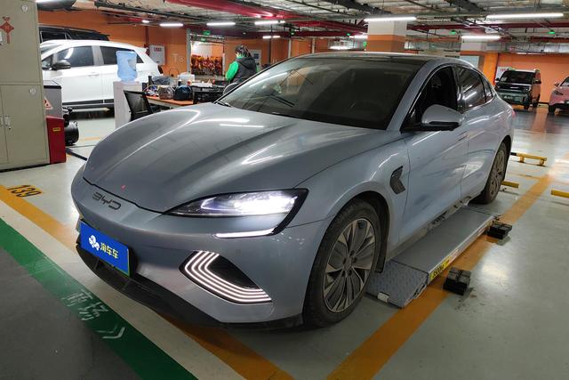 BYD Seal 2022 года выпуска