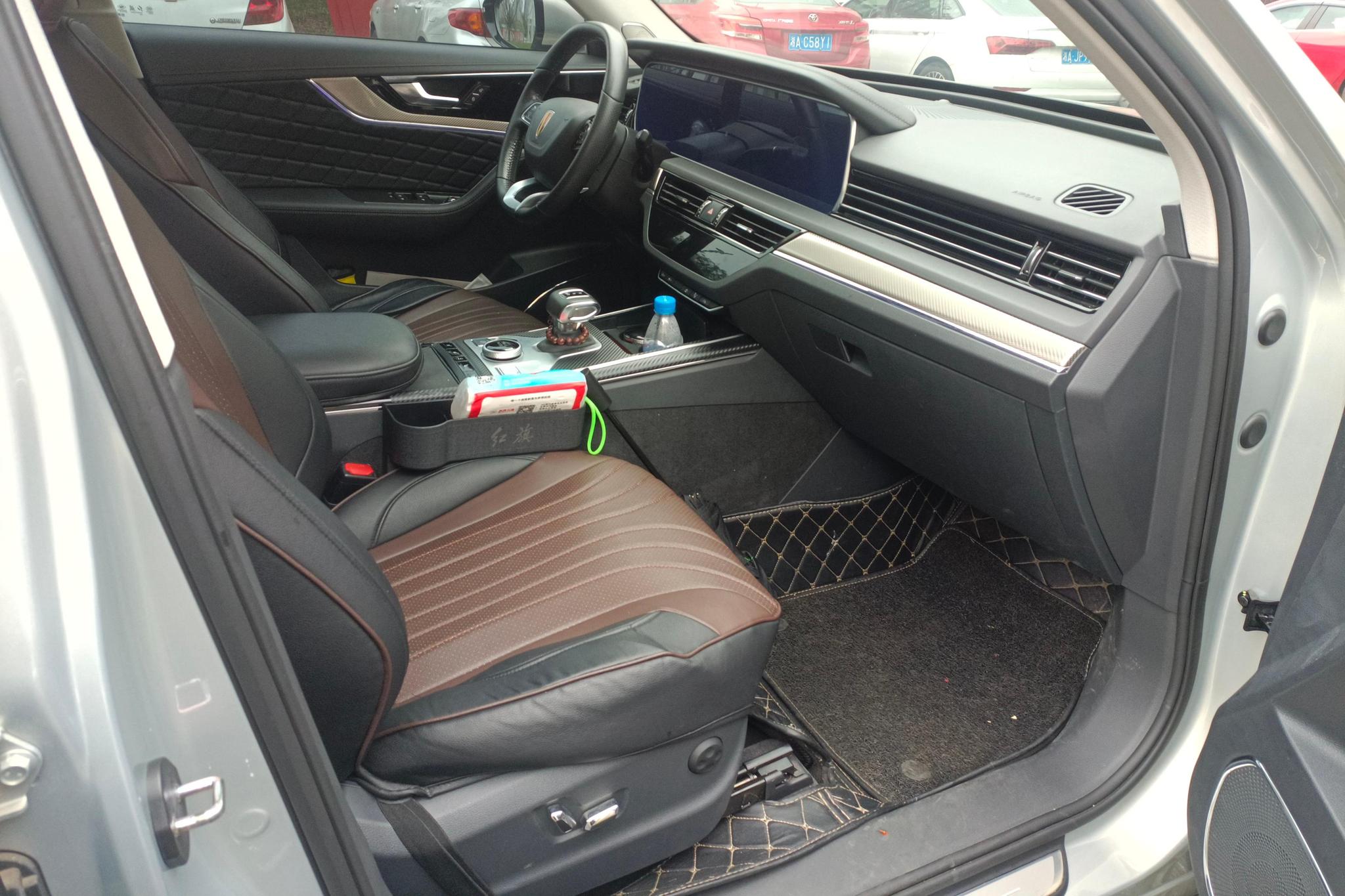 Hongqi HS5 2019 2.0T