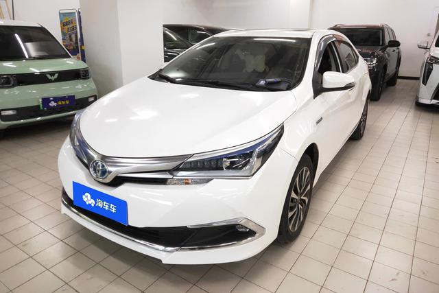 Toyota Corolla Cross 2017 года выпуска