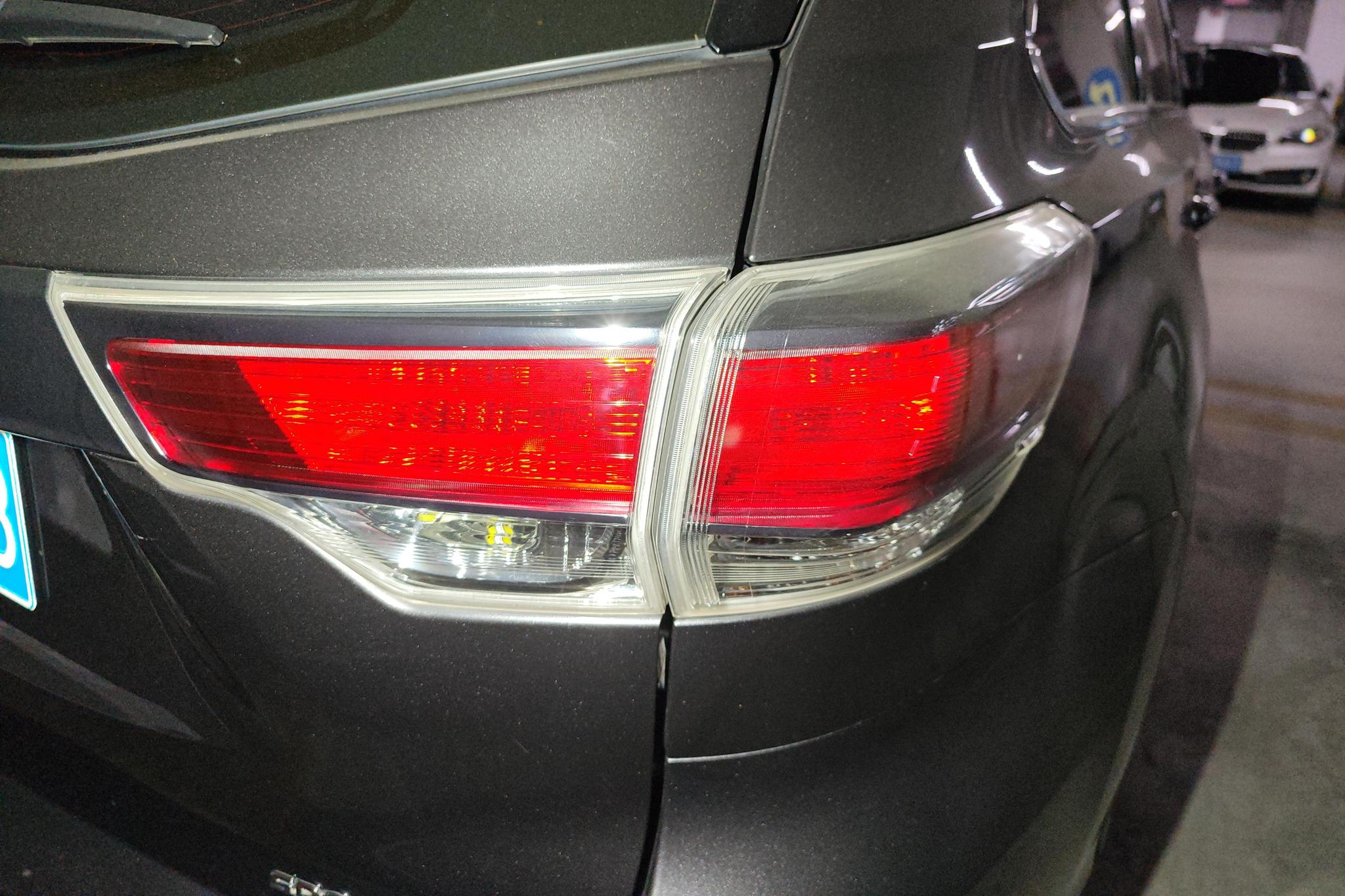 Toyota Highlander 2017 2.0T Luxury 7 мест