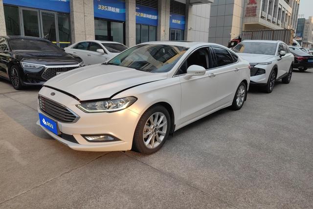 Ford Mondeo 2017 года выпуска