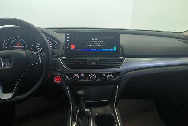 Honda Accord id 3782346 из Китая 8