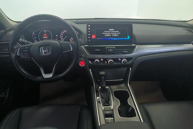 Honda Accord id 3782346 из Китая 13