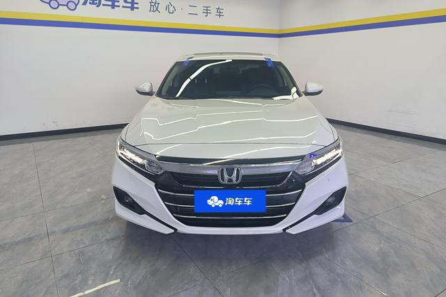 Honda Accord id 3782346 из Китая 15