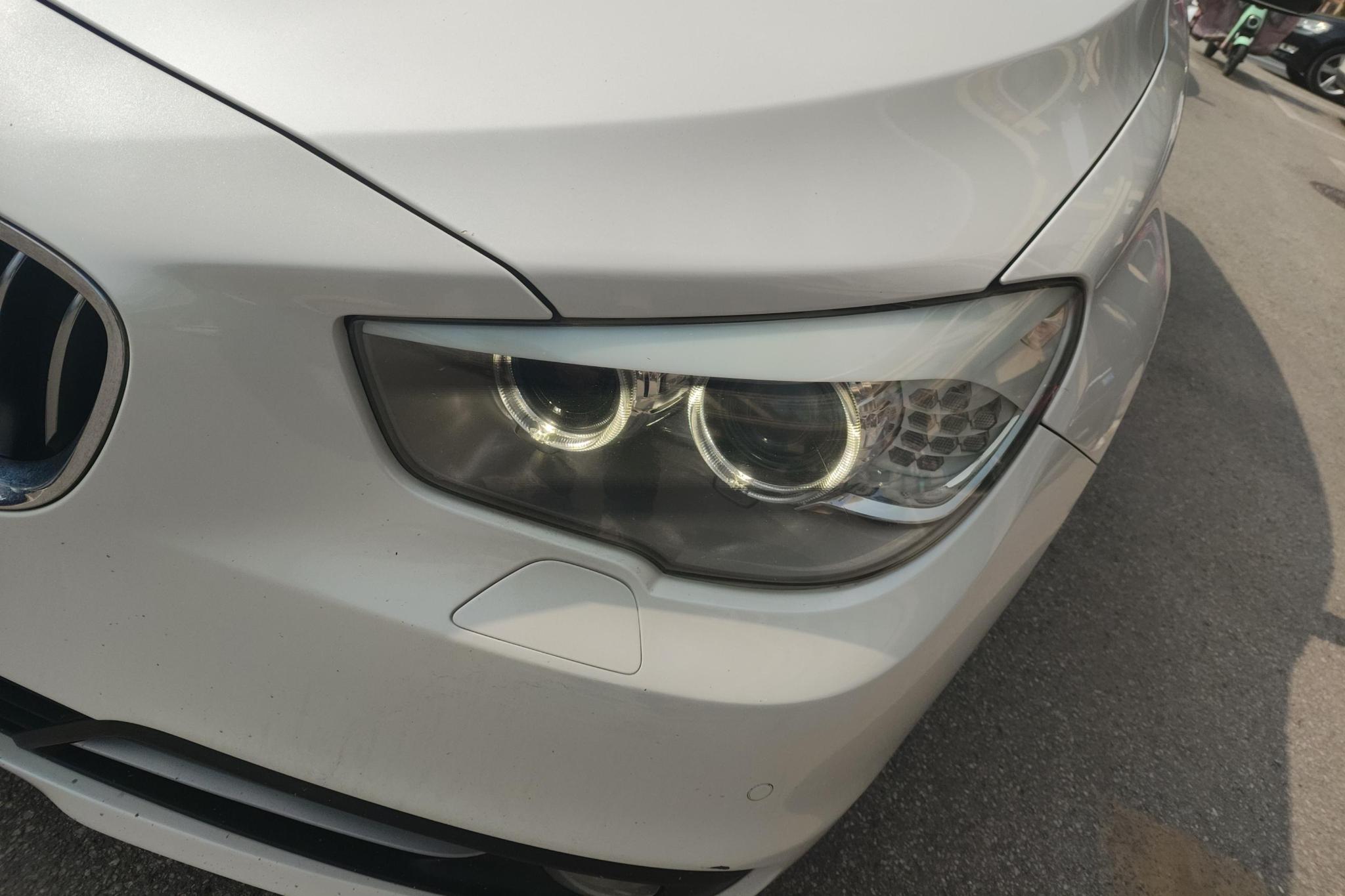 BMW 5 Series GT 5 GT 2014 528i Lead