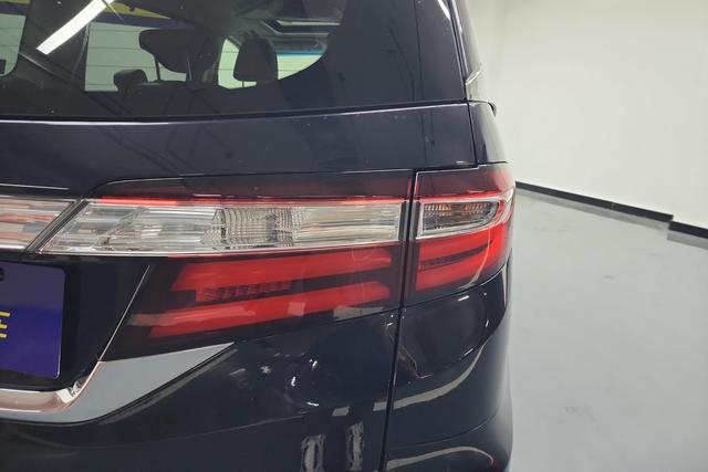 Honda Odyssey 2017 — фото 11