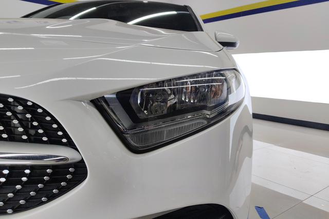 Mercedes-Benz A-Class 2022 A 180 L — фото 5