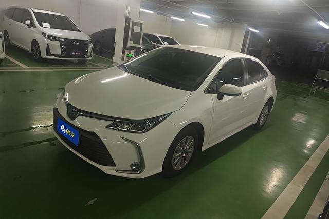 Toyota Corolla Cross 2021 года выпуска
