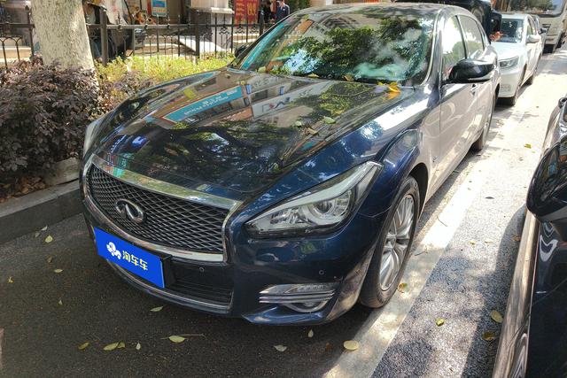 Infiniti Q70 2017 года выпуска