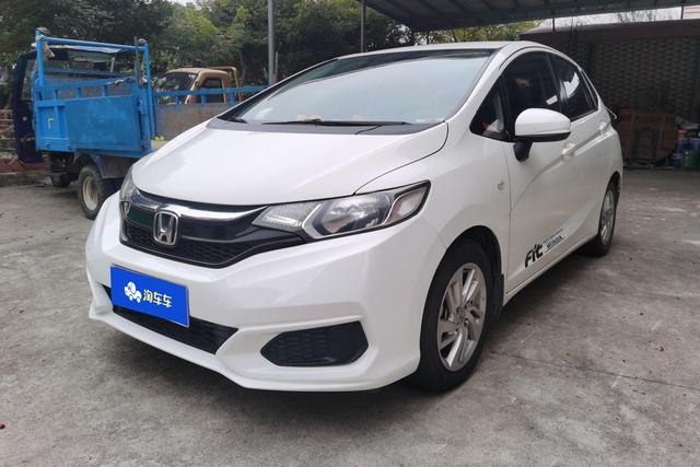 Honda Fit 2018 года выпуска