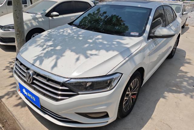 Volkswagen Jetta 2019 года выпуска