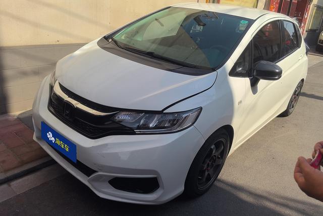 Honda Fit 2018 года выпуска