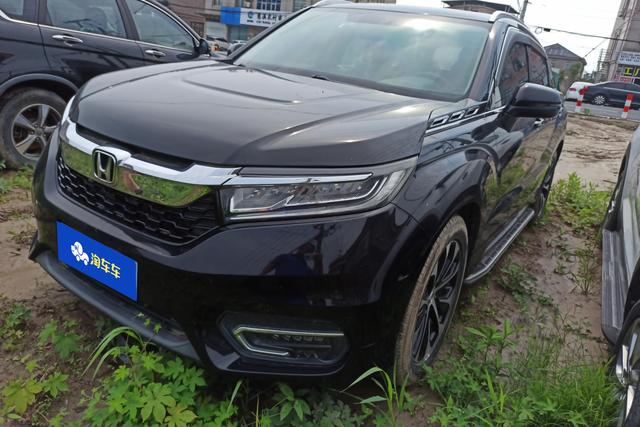 Honda Avancier 2017 года выпуска