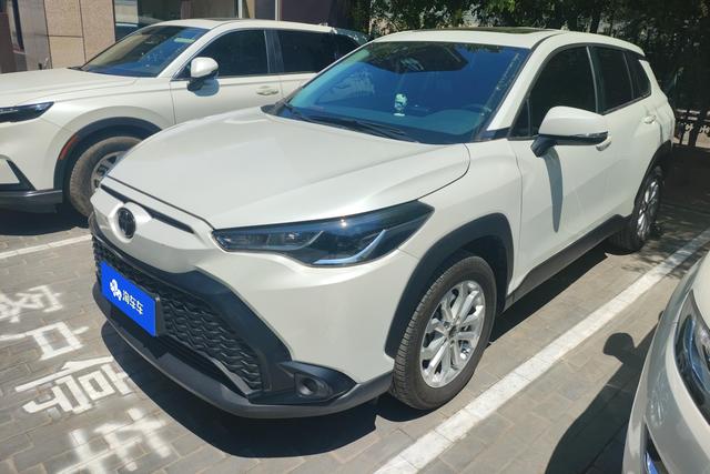 Toyota Corolla Cross 2023 года выпуска
