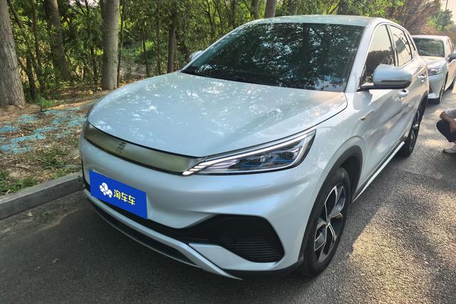 BYD Yuan 2023 года выпуска