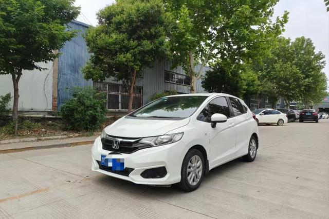 Honda Fit 2018 года выпуска