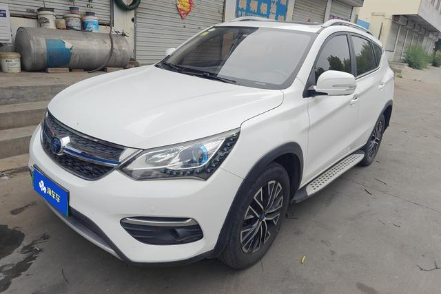 BYD Song EV 2017 года выпуска