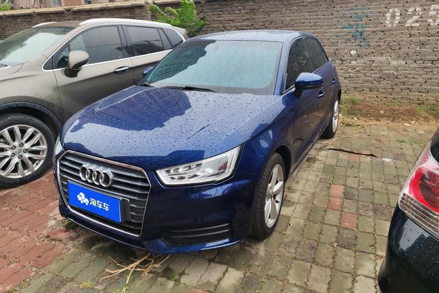 Audi A1 2016 года выпуска