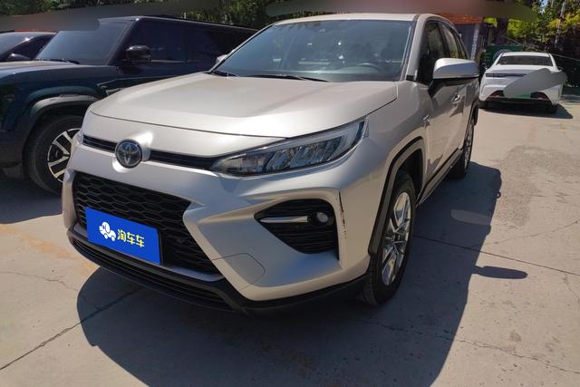 Toyota RAV 4 2020 года выпуска