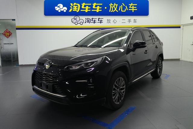 Toyota RAV 4 2023 года выпуска