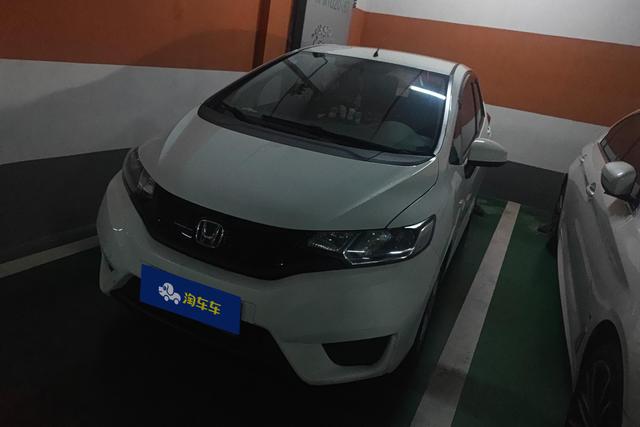Honda Fit 2014 года выпуска