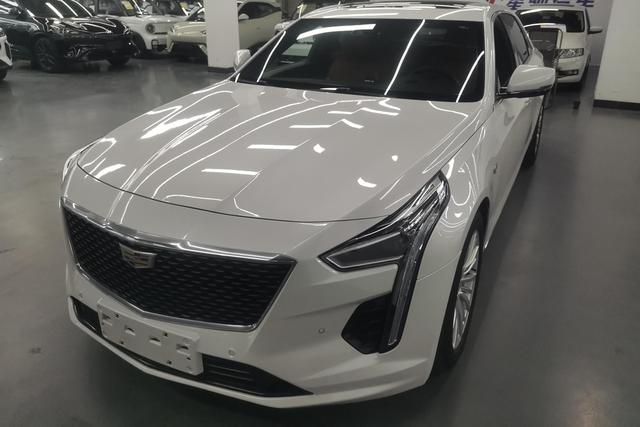 Cadillac CT6 2019 года выпуска