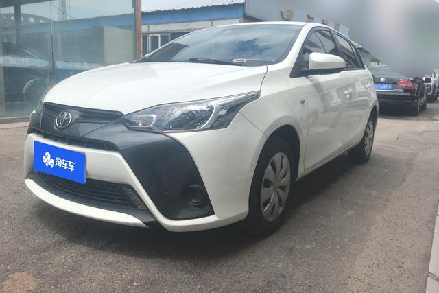 Toyota Yaris 2016 года выпуска