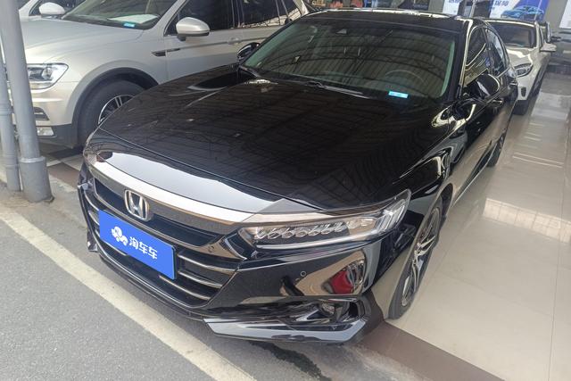 Honda Accord 2022 года выпуска