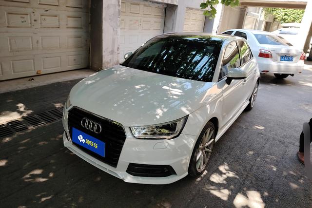 Audi A1 2016 года выпуска