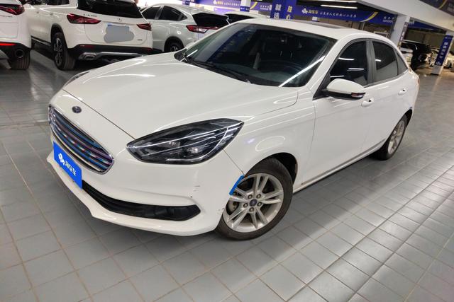 Ford Escort 2019 года выпуска