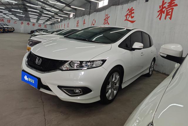 Honda Jade 2016 года выпуска