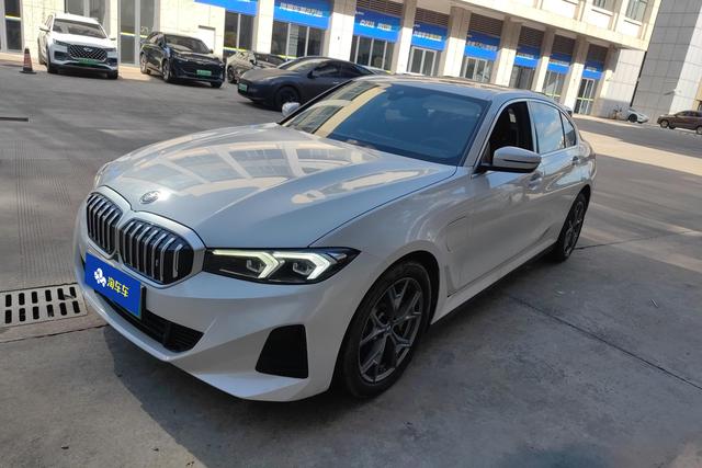 BMW i3 2023 года выпуска