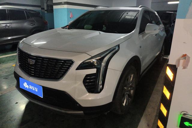 Cadillac XT4 2018 года выпуска