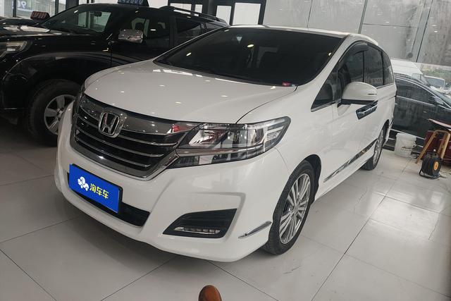 Honda Elysion 2016 года выпуска