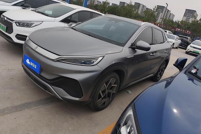 BYD Yuan 2022 года выпуска