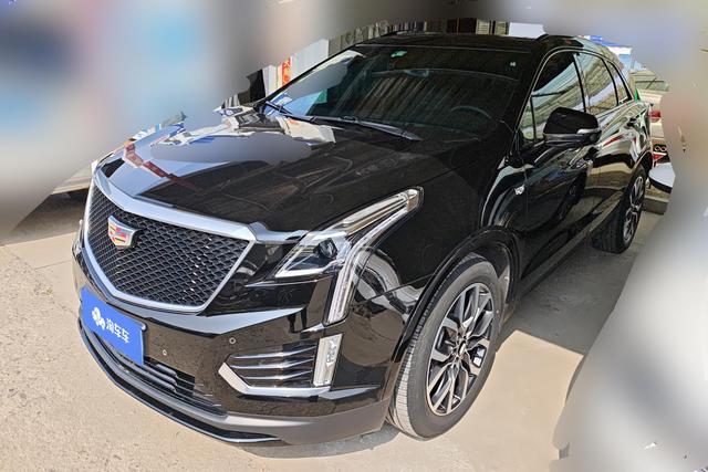 Cadillac XT5 2022 года выпуска