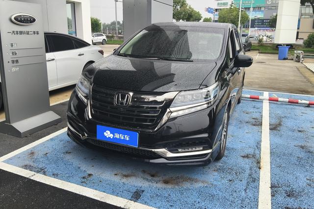 Honda Elysion 2019 года выпуска
