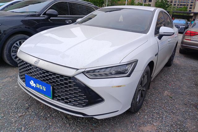 BYD Qin 2023 года выпуска