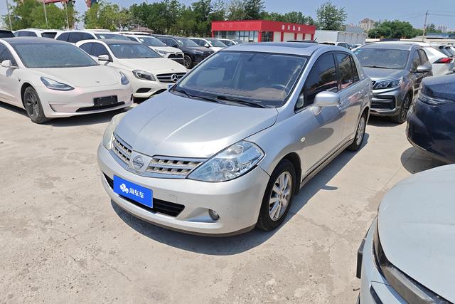 Nissan Tiida 2008 года выпуска