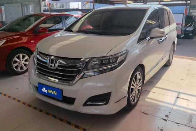 Honda Elysion 2016 года выпуска